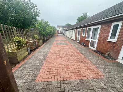 Petrol station forecourt cleaning
